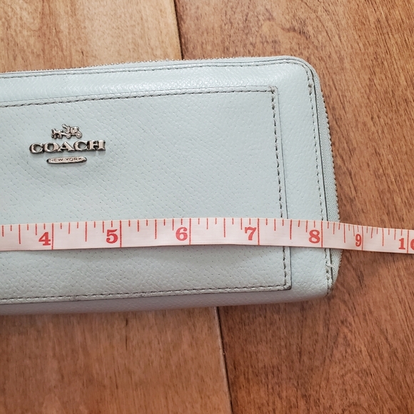 Rare Coach Green Mint corner zipper  travel wallet WOMEN'S - Picture 6 of 11